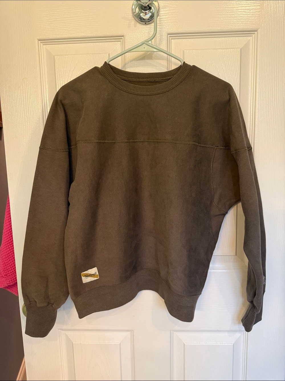 NEW Tracksmith women’s Trackhouse Sweatshirt